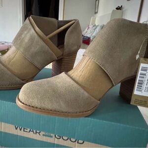 TOMS Women's Milan Shoes